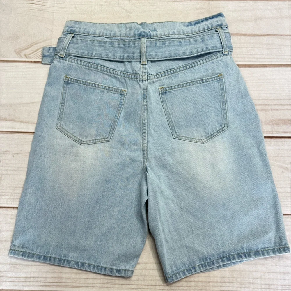 Light Wash Denim Belted High Rise Pleated Jean Shorts Just Fab Stranger Things